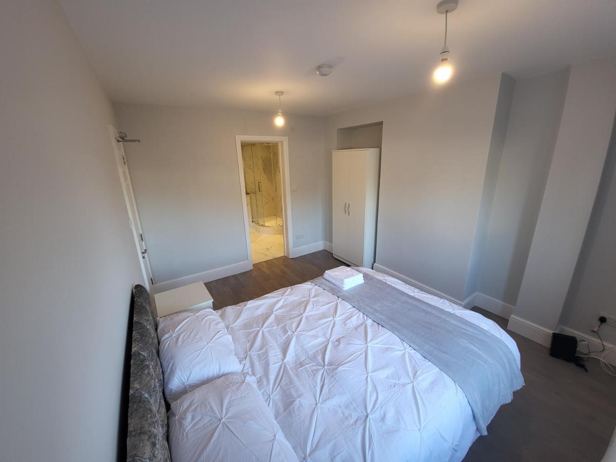 High Spec Large 6 Bedroom House! Kingston upon Thames (Greater London) Exterior foto