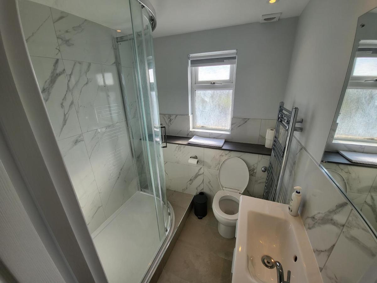 High Spec Large 6 Bedroom House! Kingston upon Thames (Greater London) Exterior foto