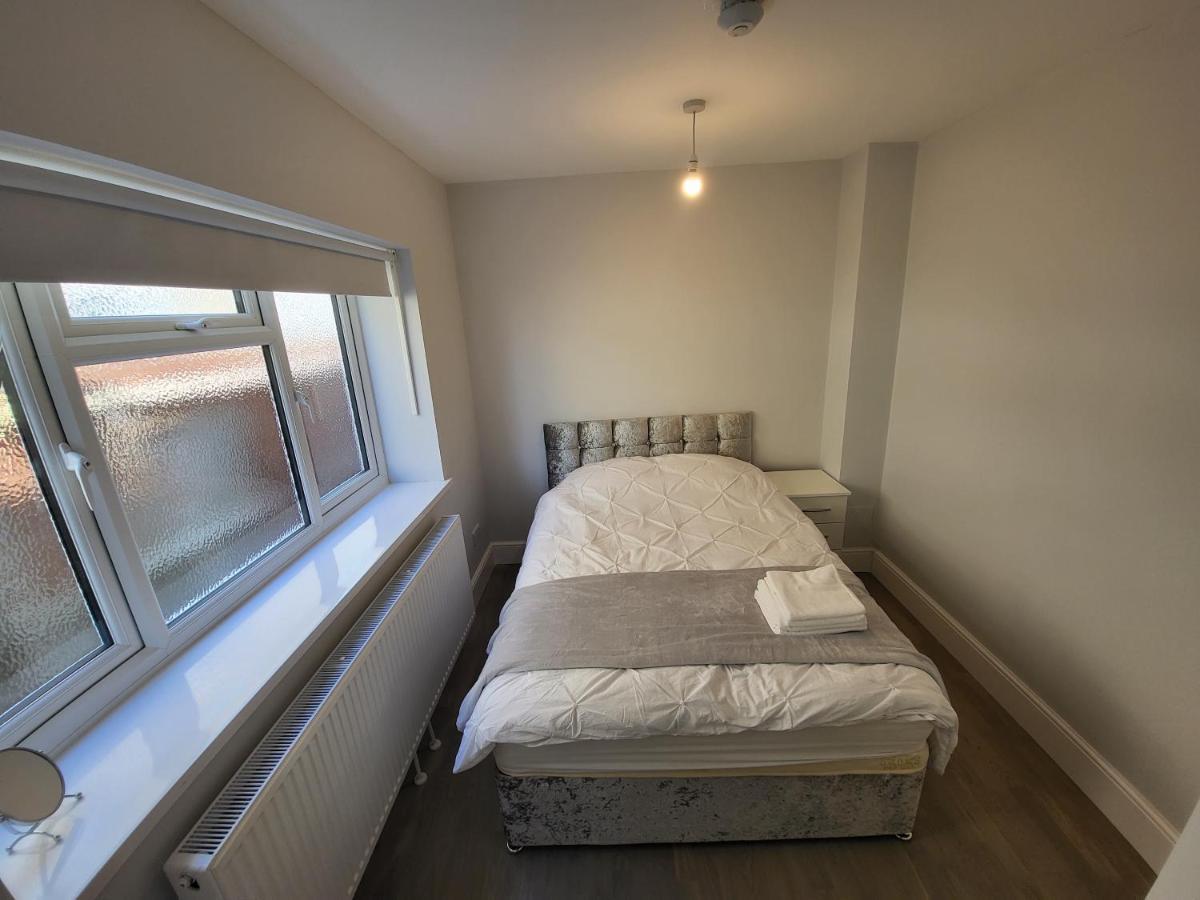High Spec Large 6 Bedroom House! Kingston upon Thames (Greater London) Exterior foto