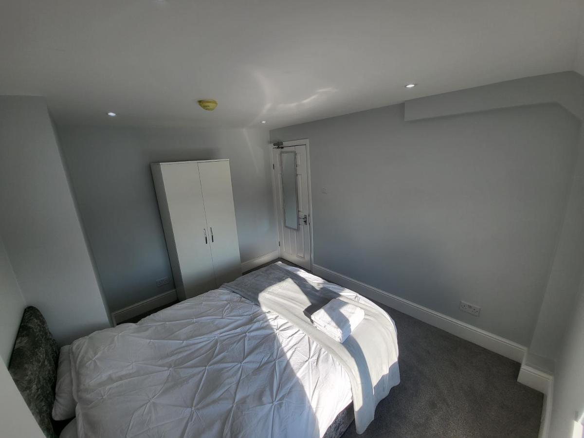 High Spec Large 6 Bedroom House! Kingston upon Thames (Greater London) Exterior foto
