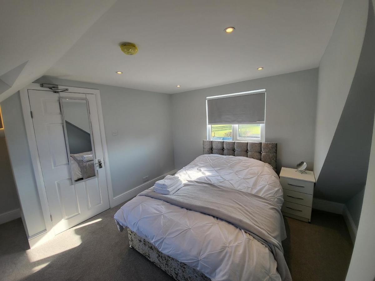 High Spec Large 6 Bedroom House! Kingston upon Thames (Greater London) Exterior foto