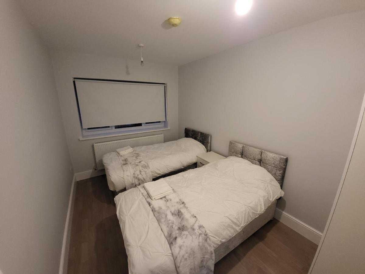 High Spec Large 6 Bedroom House! Kingston upon Thames (Greater London) Exterior foto