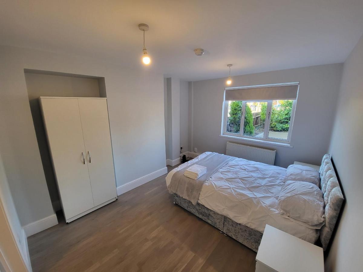 High Spec Large 6 Bedroom House! Kingston upon Thames (Greater London) Exterior foto
